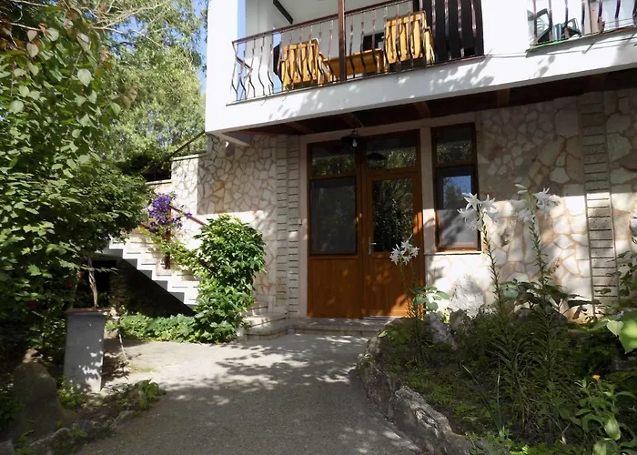 Pensión Complex Amazon Neptun